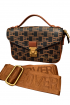 Malá crossbody kabelka Enrico - hnedá s potlačou